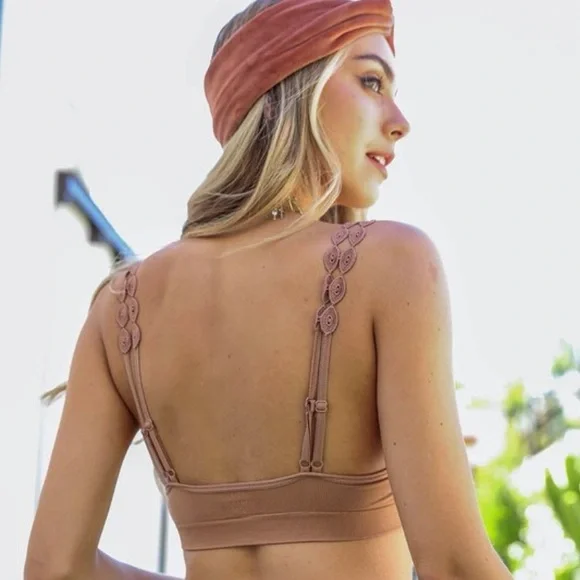 Last 1 New Cozy Boho Eye Lace Detail Bralette - Picture 3 of 5